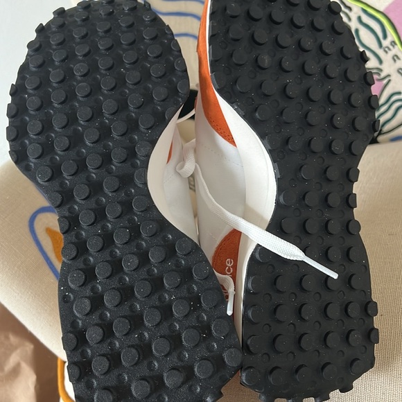 New Balance 327 The Intelligent Choice Size 11.5 Women’s Orange Sneaker NEW - Picture 8 of 10